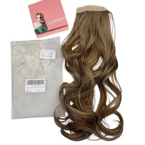 Curly‎ ponytail hair extensions. 18' inches long has a blond mix color